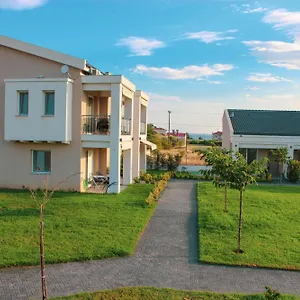 https://bianco-mare-studios-apartments.hotelschalkidiki.net